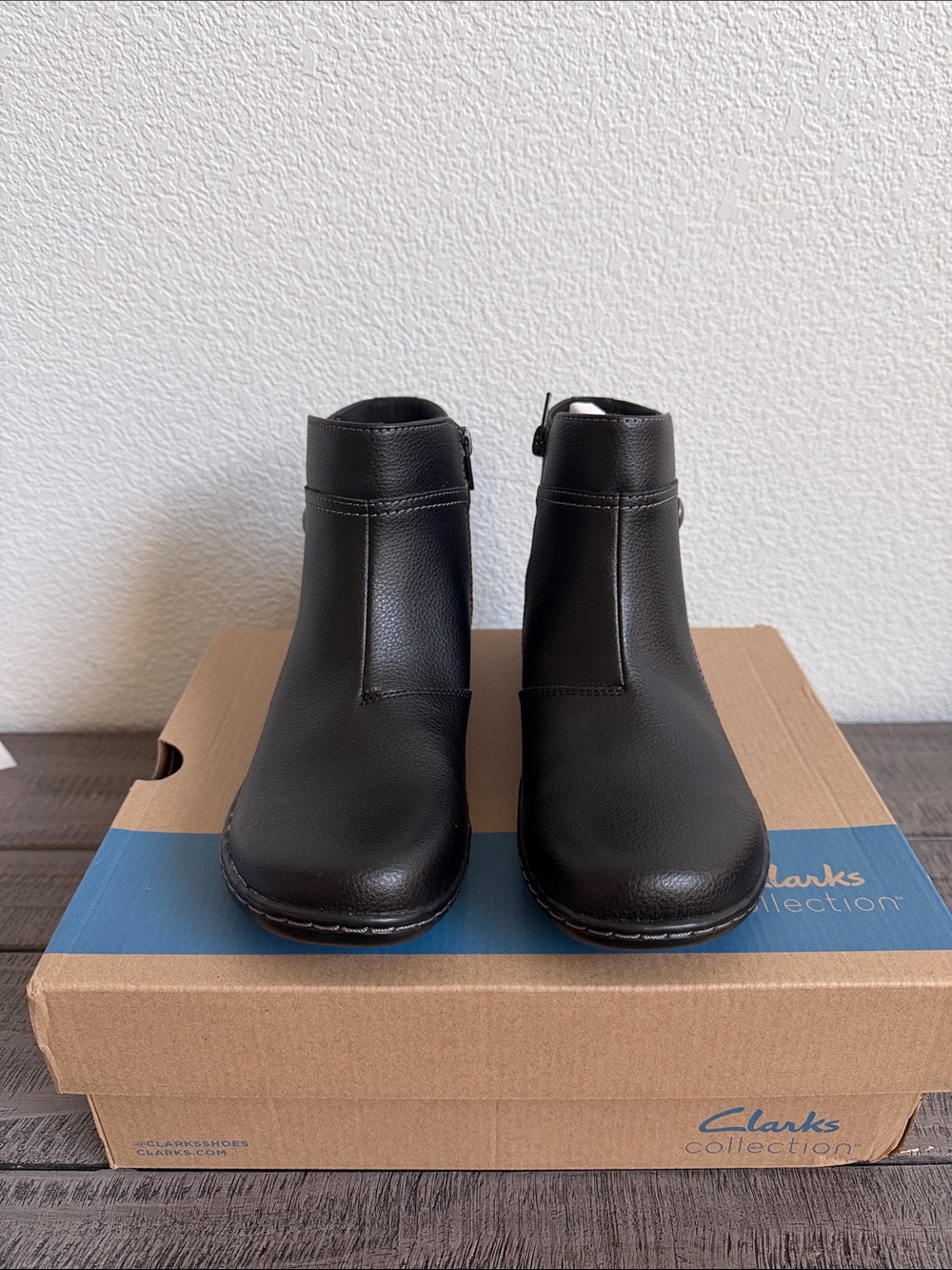 Clarks Womens Collection Ashland Mabel Black Tumbled Ankle Boots NIB
